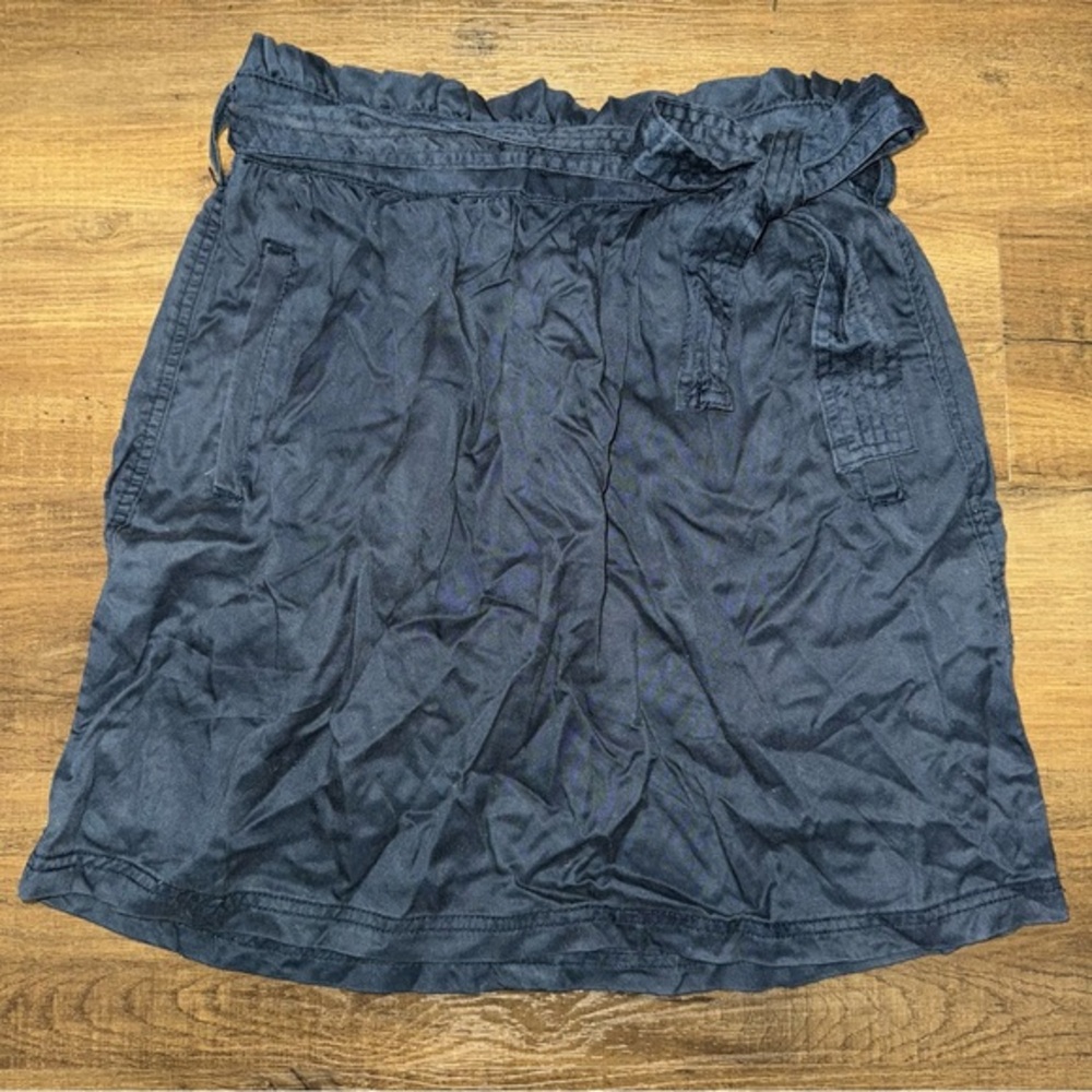 NWT Francesca’s Navy High Waisted Skirt